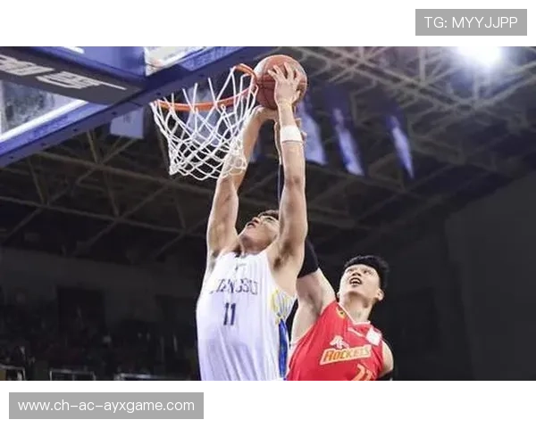 CBA青岛抓住内线空档推进,场面逐渐趋于主动