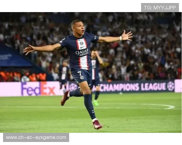 姆巴佩挥脚抽射再破门，巴黎攻势太猛